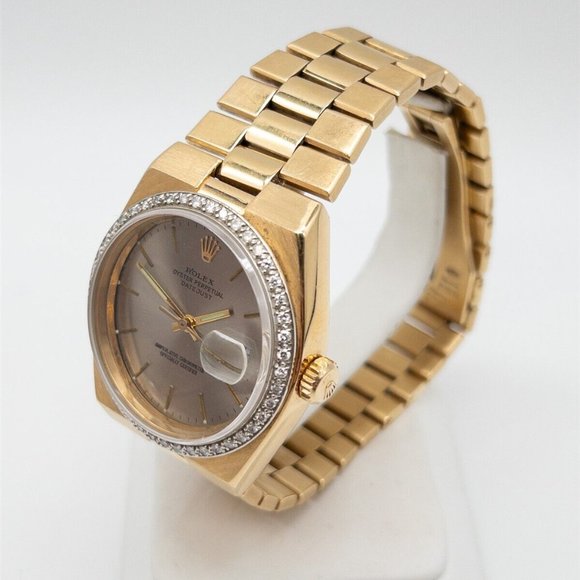 WOW!! Rolex 2CT Men's 18k Gold Watch! - Picture 6 of 9